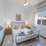 فيلة Costa Gwiga *