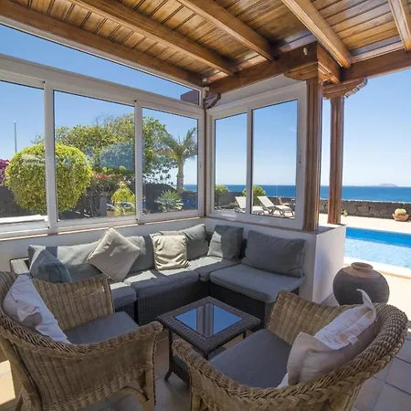 Villa Costa Gwiga *
